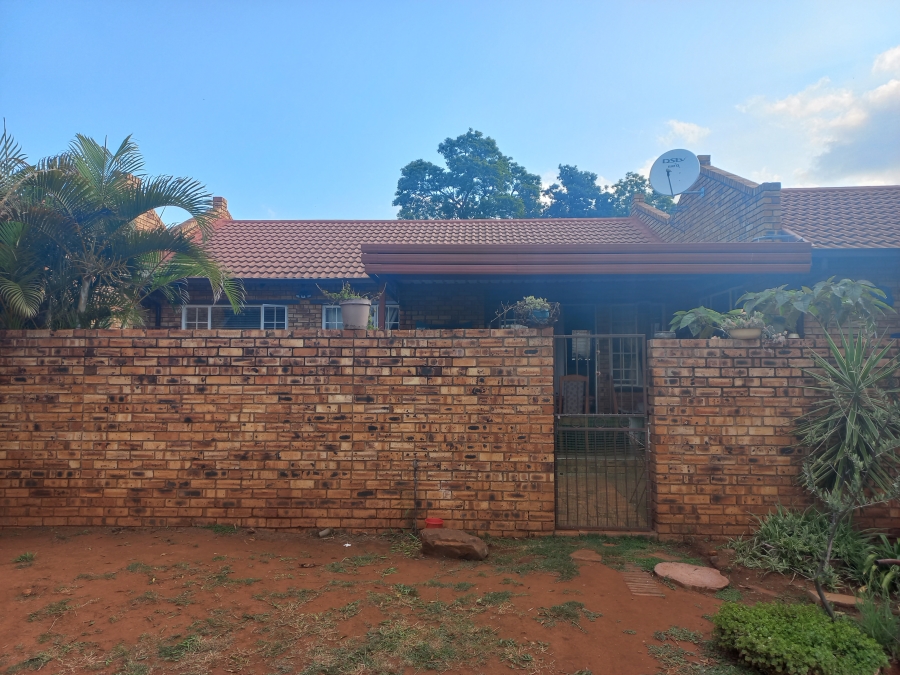 3 Bedroom Property for Sale in Safari Gardens North West